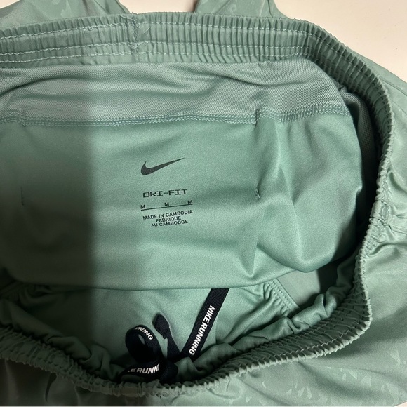 Nike Dri Fit Running Green Pattern Shorts Pocket Size Medium Athletic - Picture 4 of 11